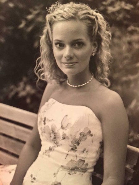 0F8D49CD-14B9-408E-ABF2-495D71E618F5